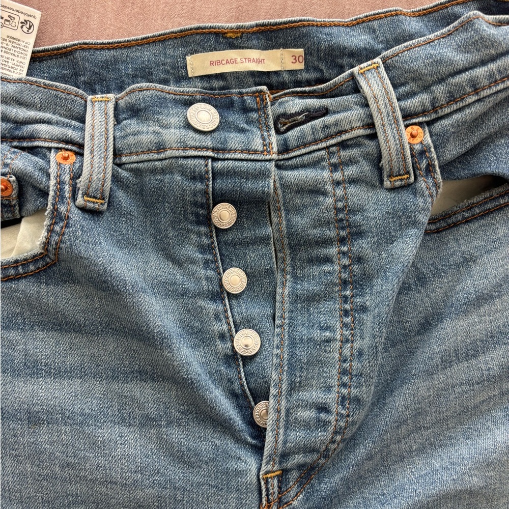 Levi's Ribcage Straight Jeans - Picture 4 of 5
